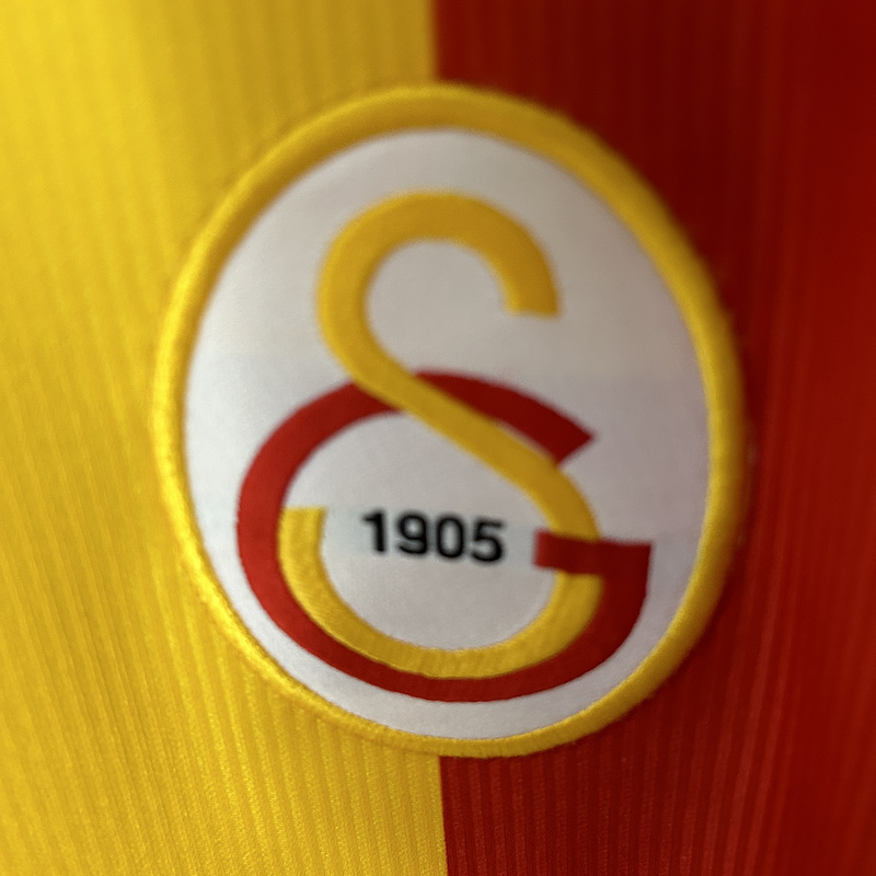 99-00 Galatasaray S.K. Home Retro Jersey - view 5