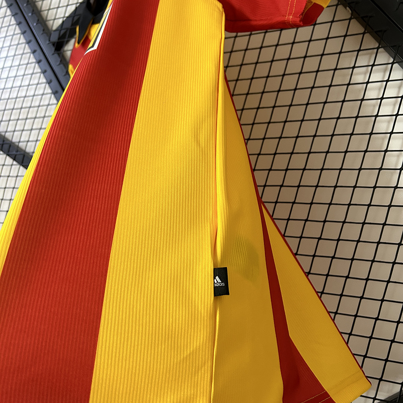 99-00 Galatasaray S.K. Home Retro Jersey - view 8