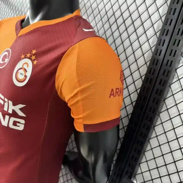 25-26 Galatasaray S.K. Home Soccer Jersey Player Version - view 5