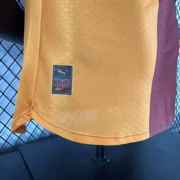25-26 Galatasaray S.K. Home Soccer Jersey Player Version - view 8