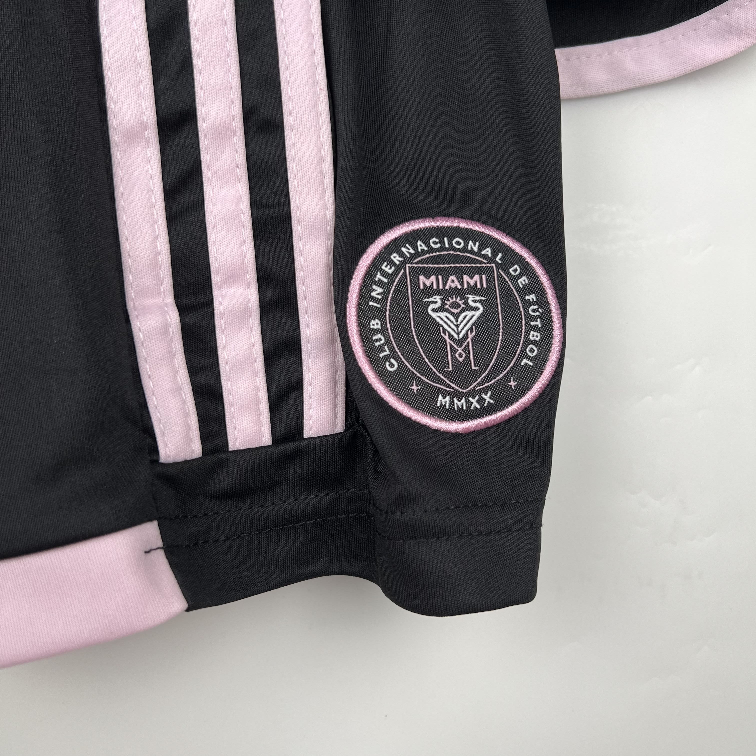 22-23 Inter Miami CF Away Kids Kit Shirt+Short Soccer Jersey - view 6