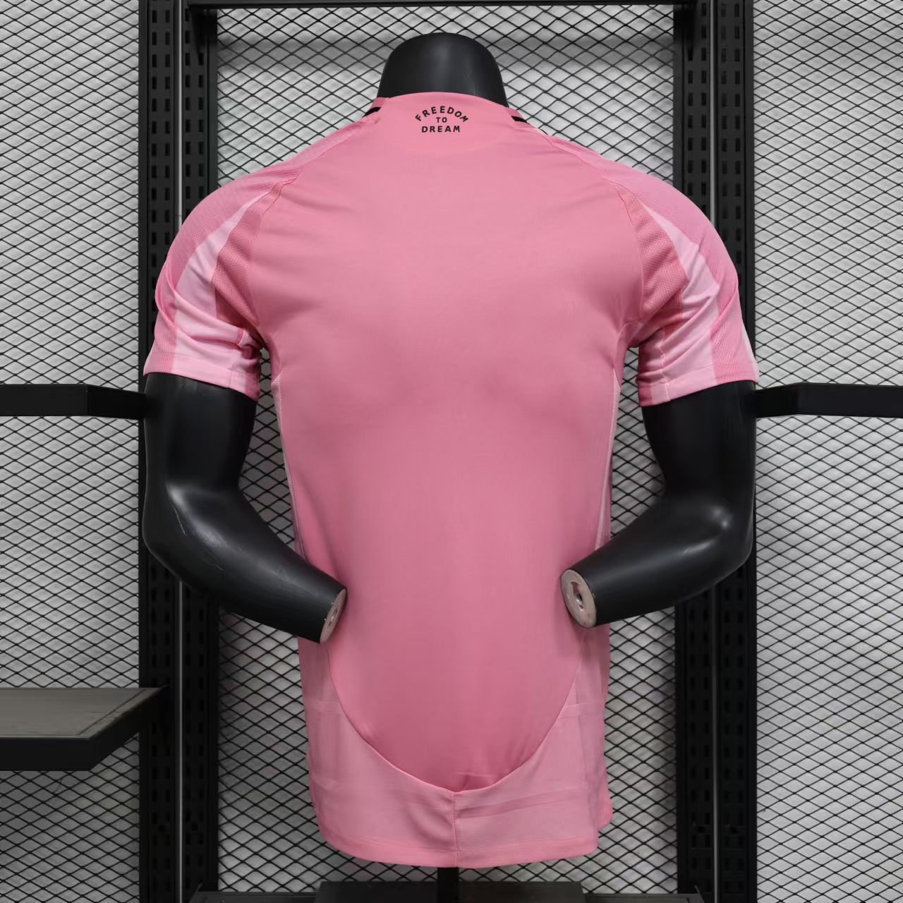 25-26 Inter Miami CF Pink  Soccer Jersey Player Version - view 3