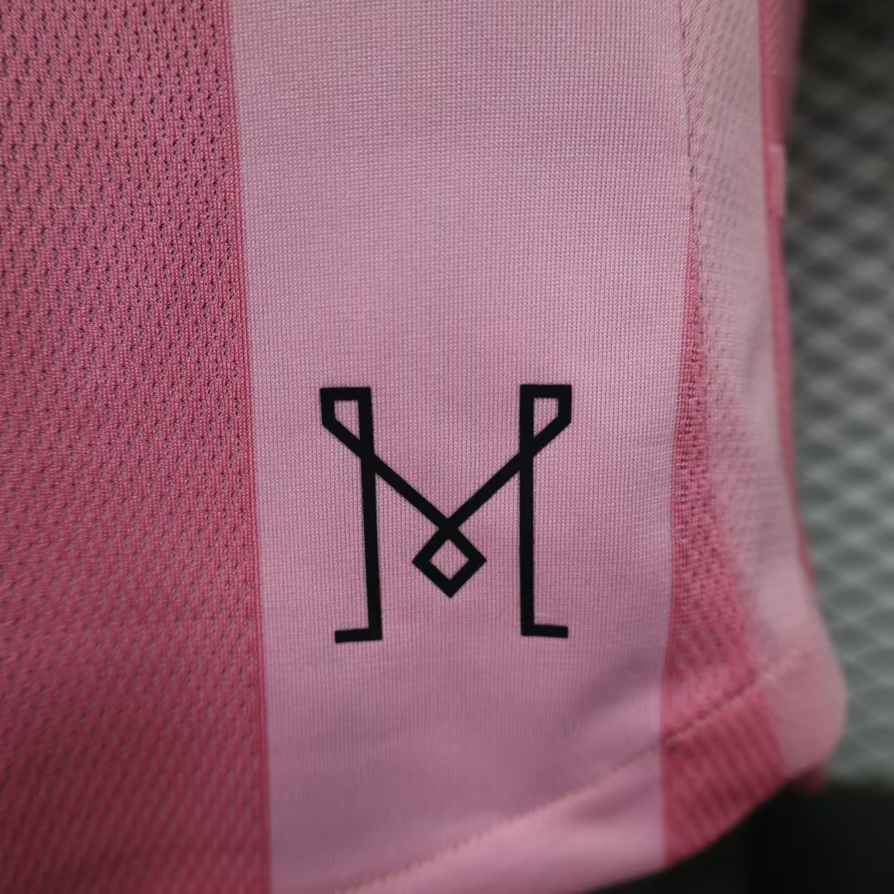 25-26 Inter Miami CF Pink  Soccer Jersey Player Version - view 10