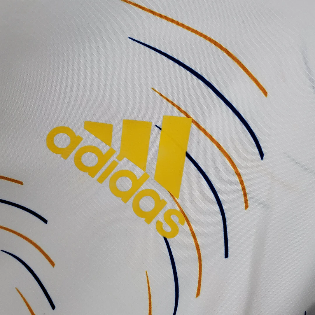 2021/2022 Real Madrid Jersey Windbreaker White(Blue Edge) - view 5