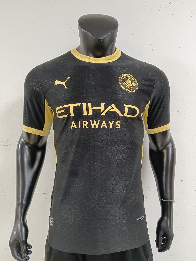26-27 Manchester City Away Jersey - view 4