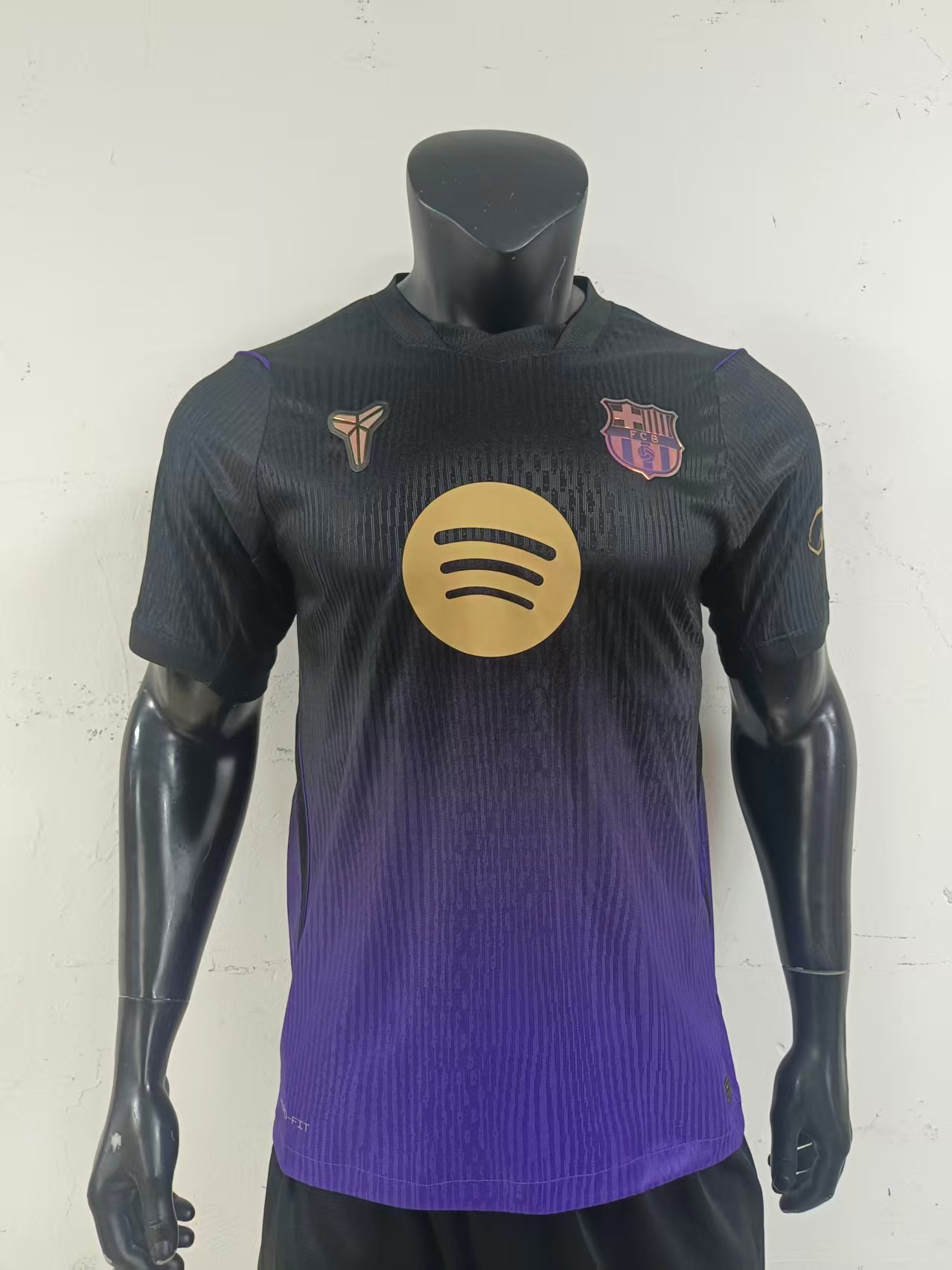 -27 Barcelona Away Jersey - view 4