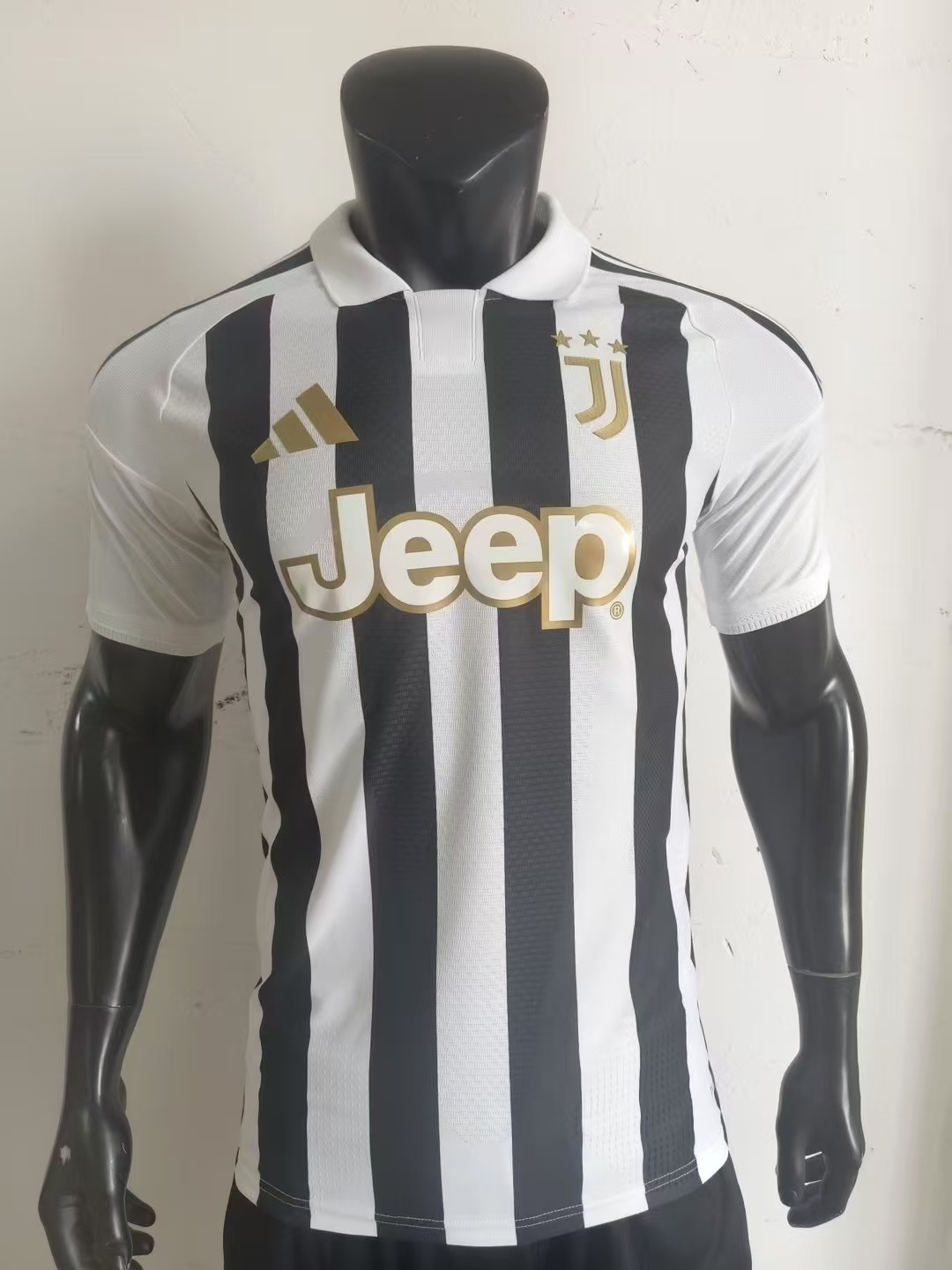 -27 Juventus Home Jersey