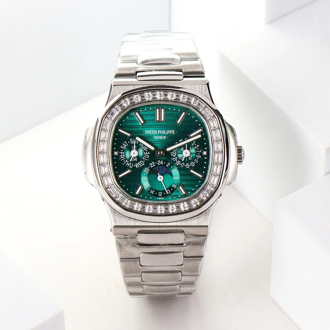 Patek Philippe Nautilus Green Perpetual Calendar - gallery