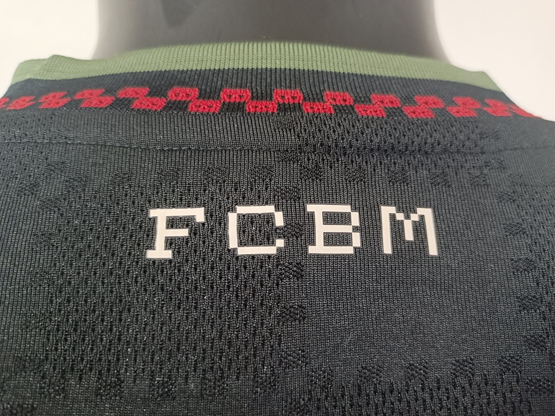 Bayern Munich Second Away Jersey - view 4