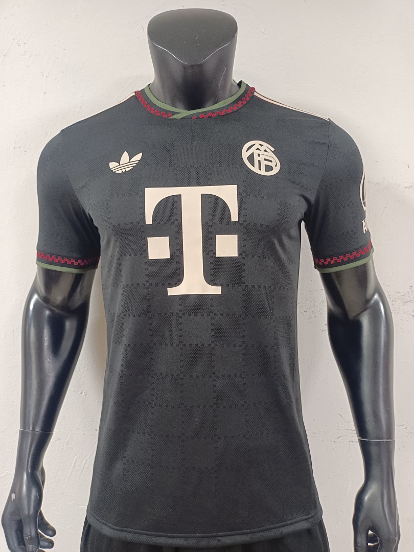 Bayern Munich Second Away Jersey - view 5