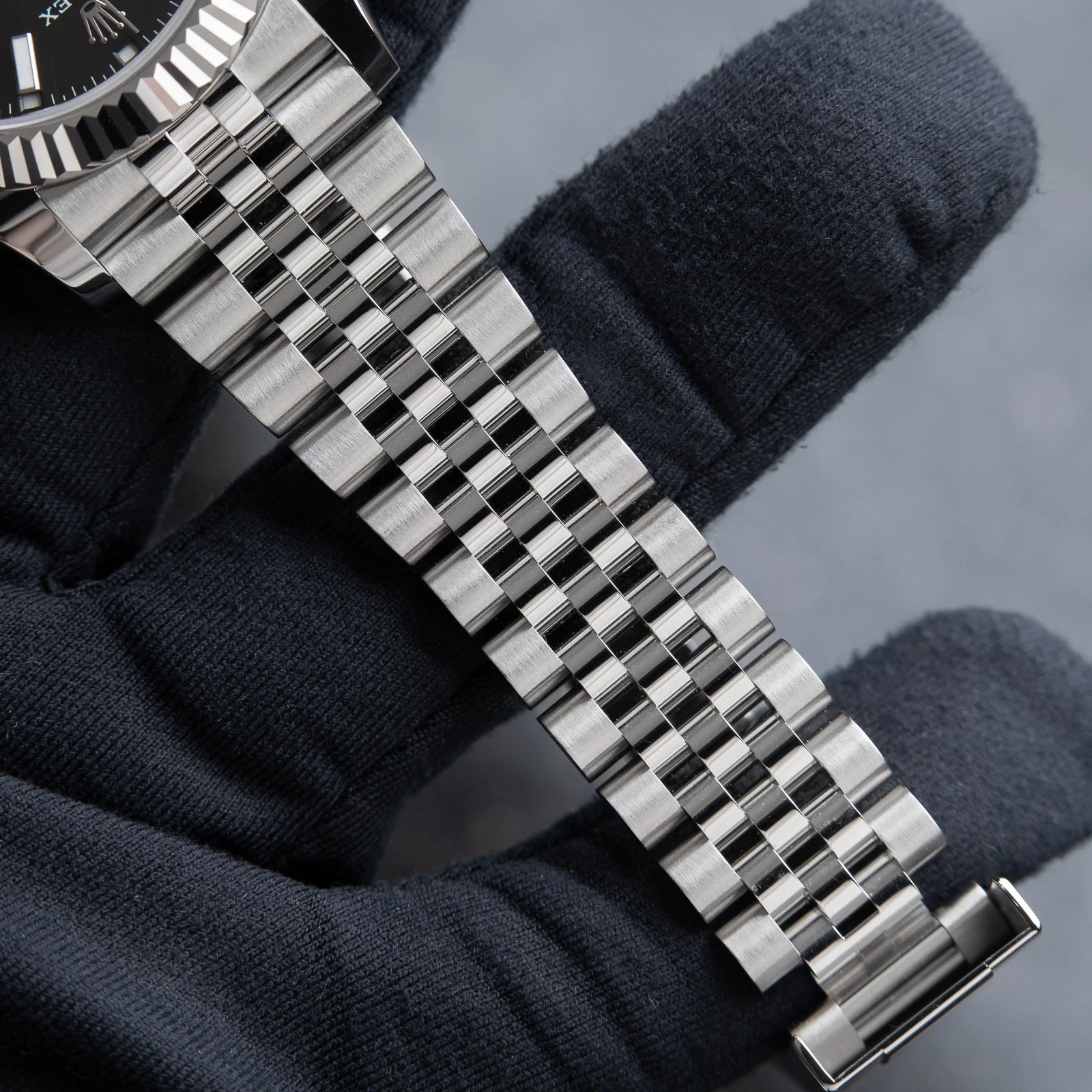 Superclone Rolex Sky-Dweller 42 mm Bright black Dial 336934 Jubilee - gallery