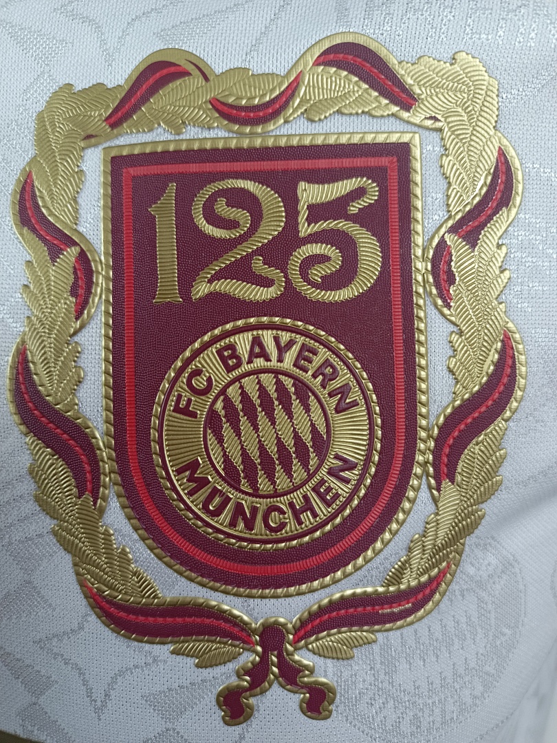 Bayern Munich 125 Anniversary White - view 3