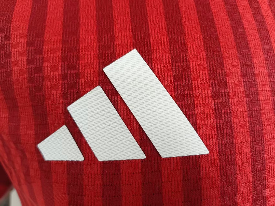 26-27Bayern MunichHome - view 3