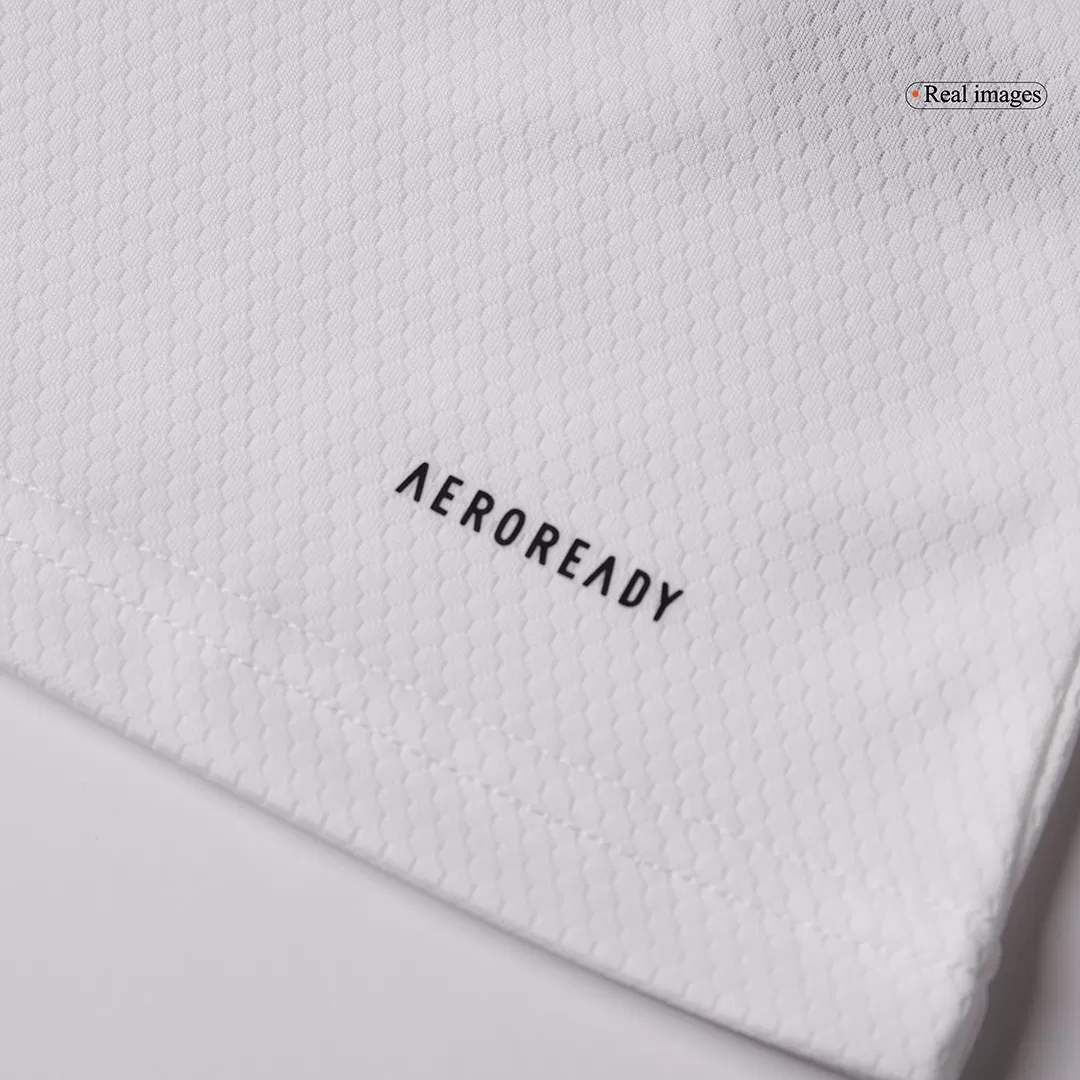 Mercedes AMG Petronas F1 Racing Team White T-Shirt 2025 - view 11