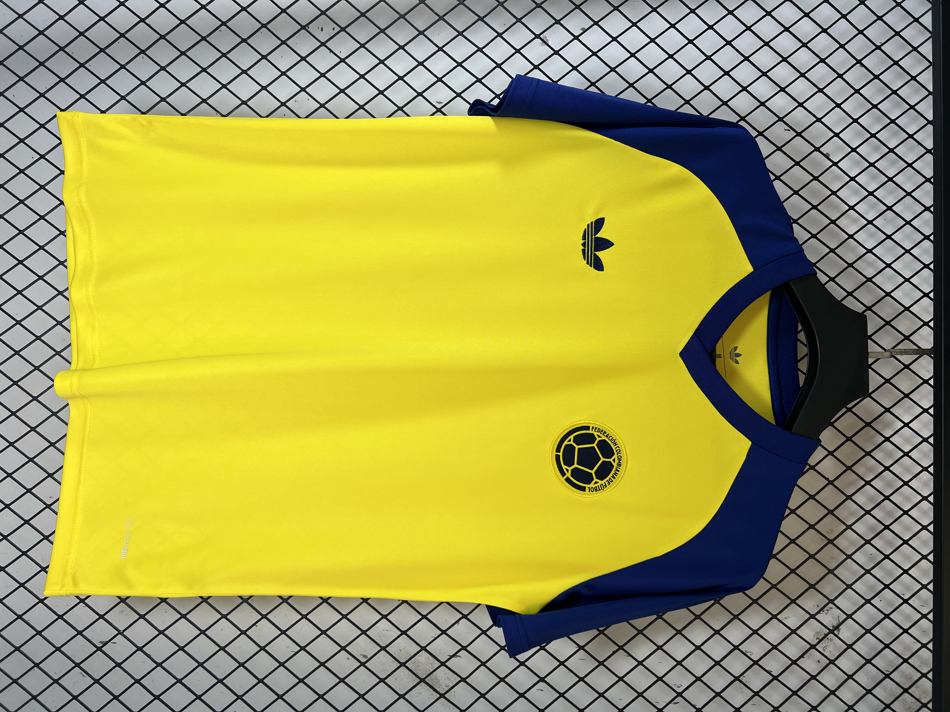 Yellow Colombia Pre-match Jersey - view 3