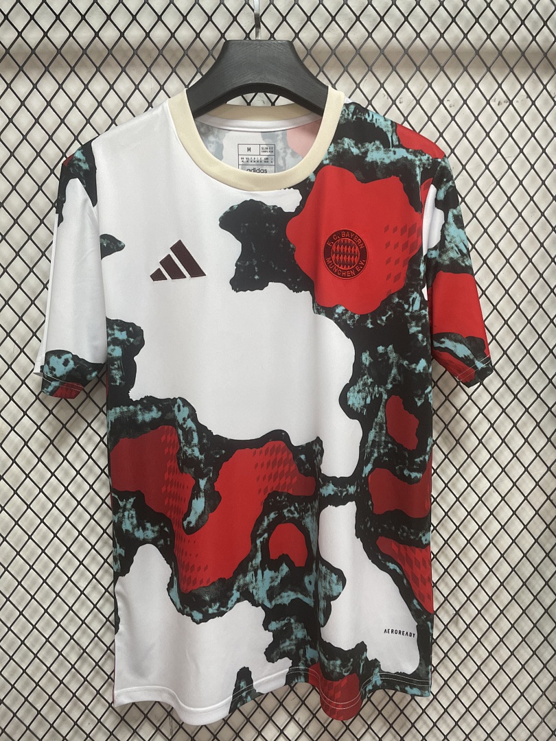 Bayern Munich Pre-match Jersey S-4 XL - view 4