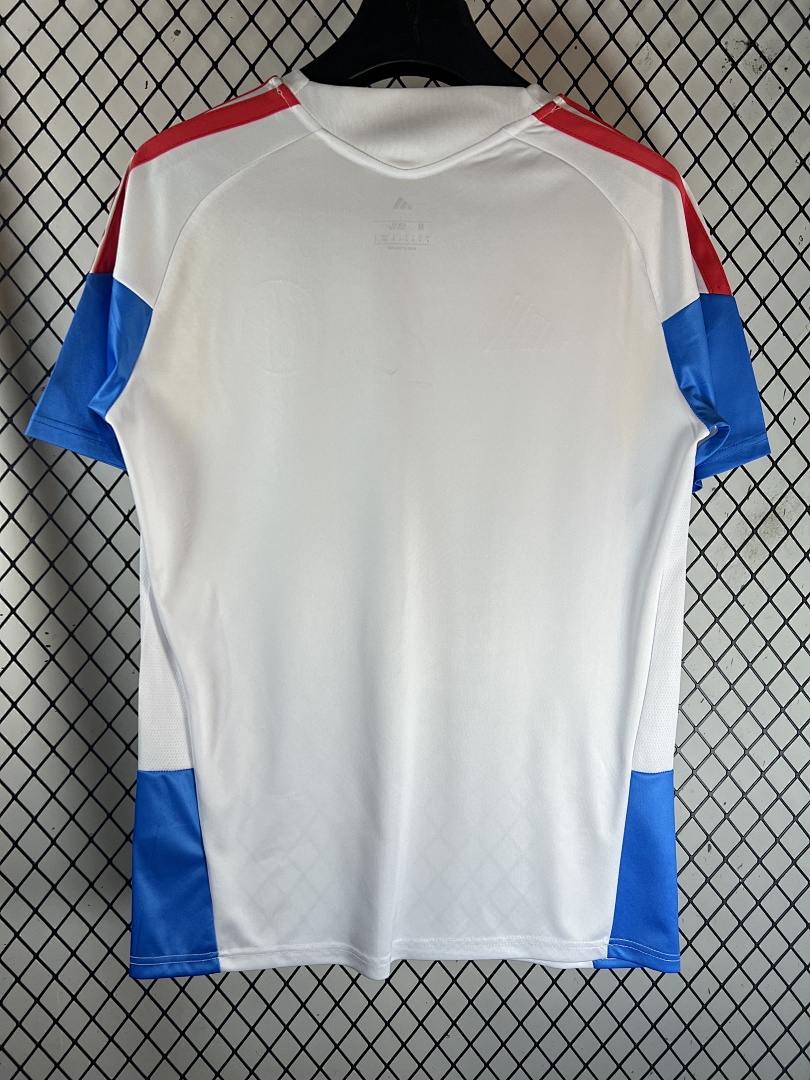 White Colombia - view 4