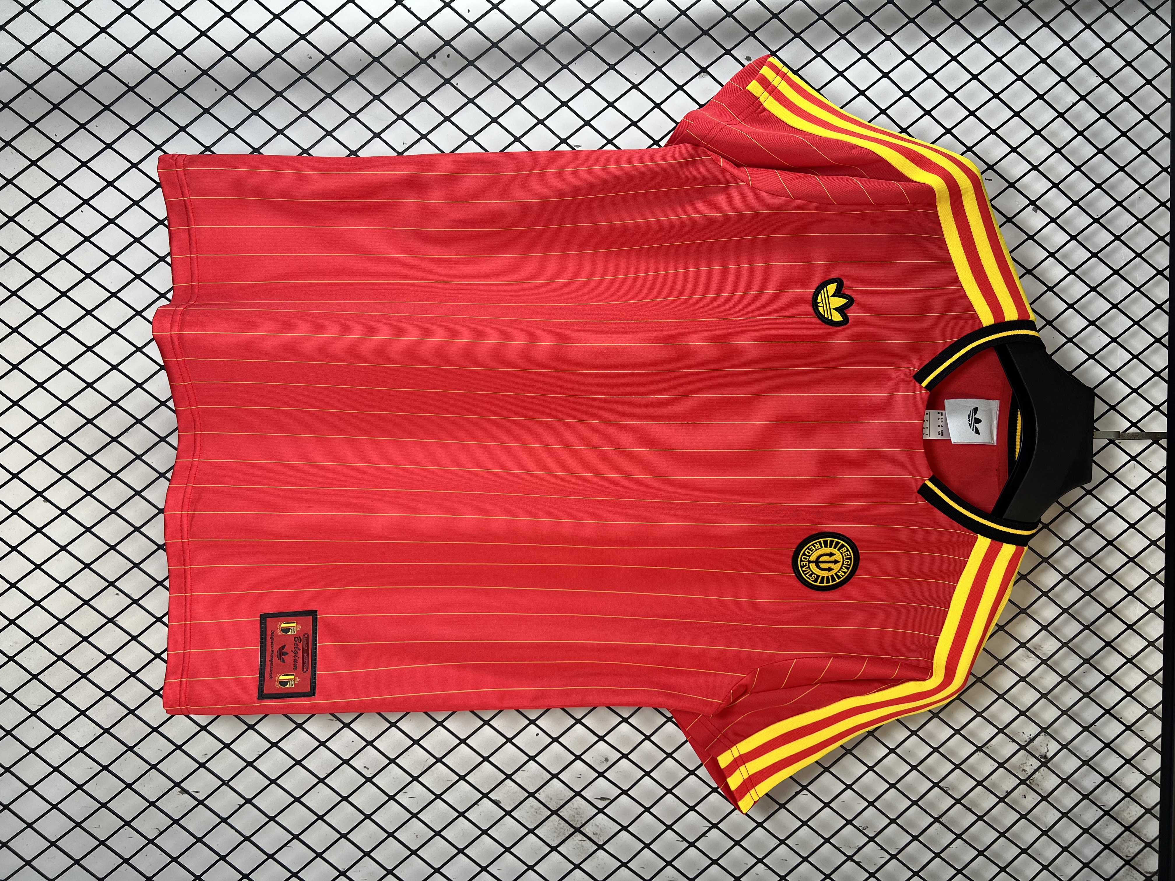 Red Belgium Retro