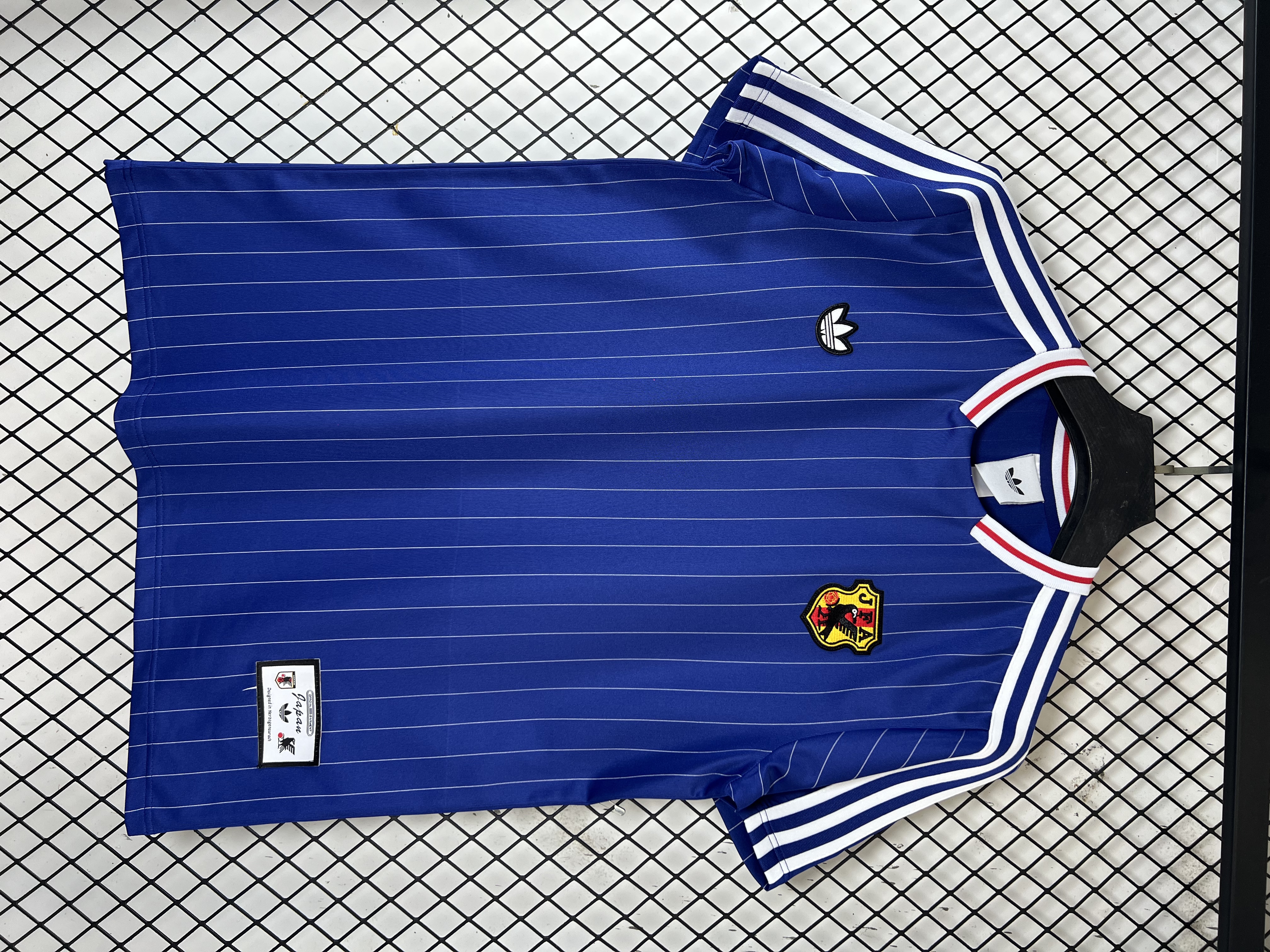 Blue Japan Retro - view 3