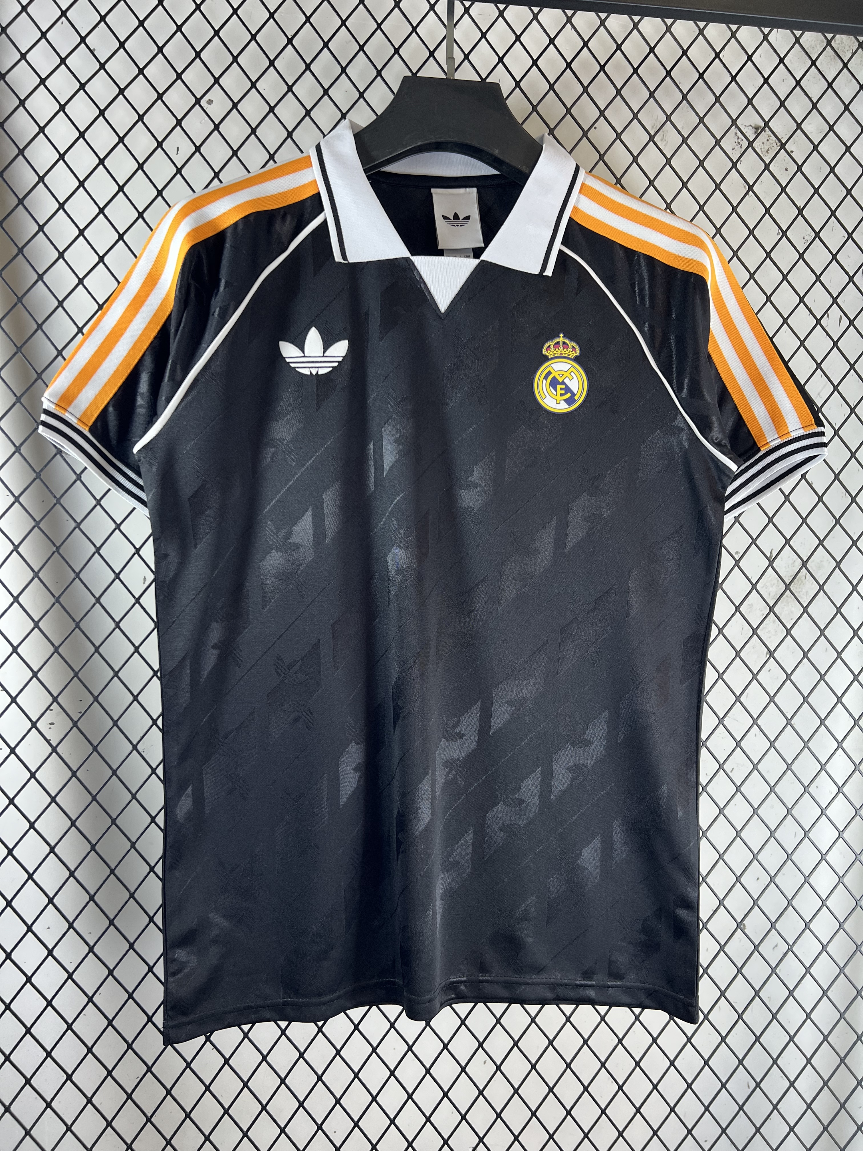 Black Real Madrid Retro
