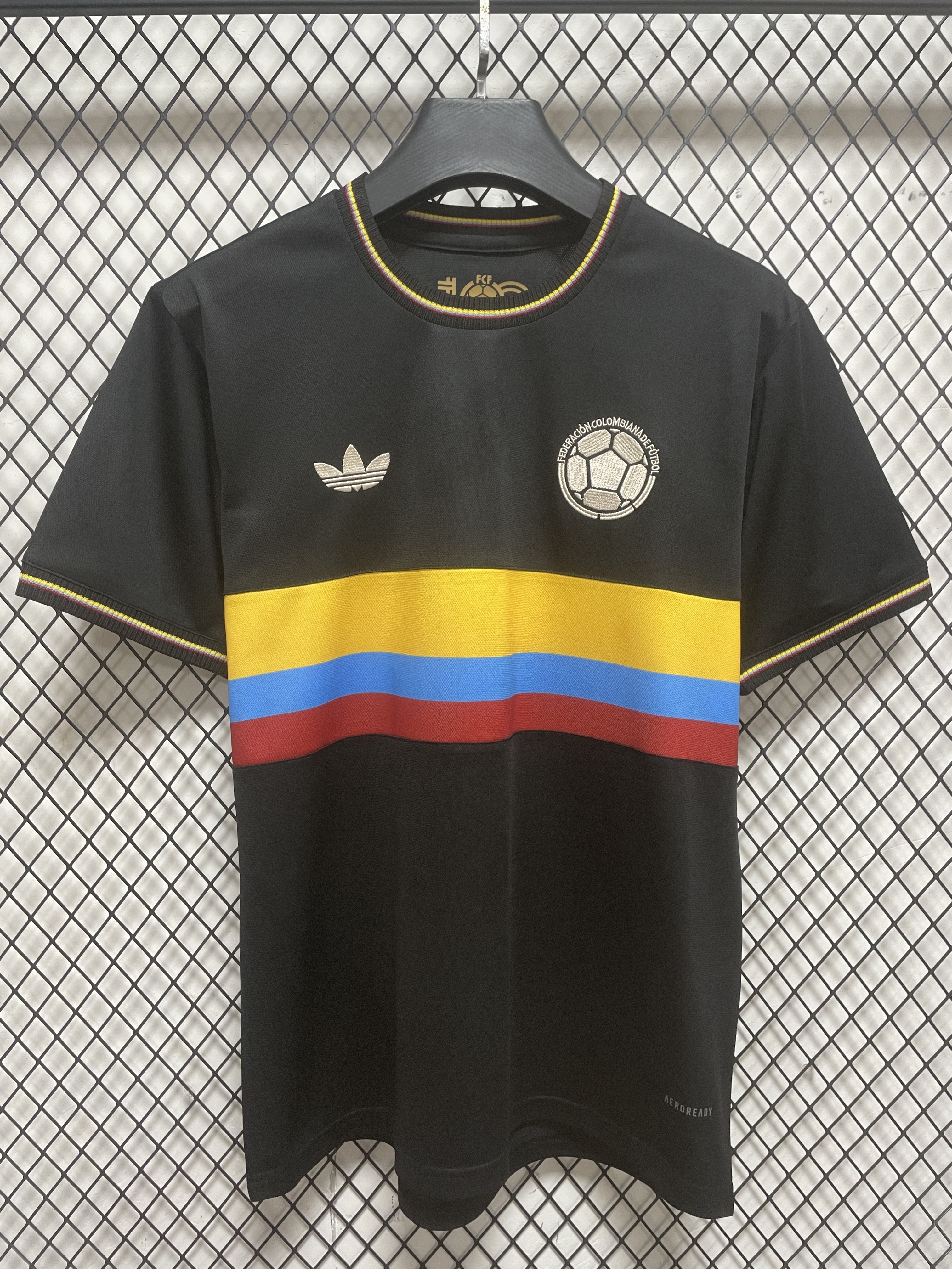 Colombia Commemorative Edition Black S-4 XL - view 3