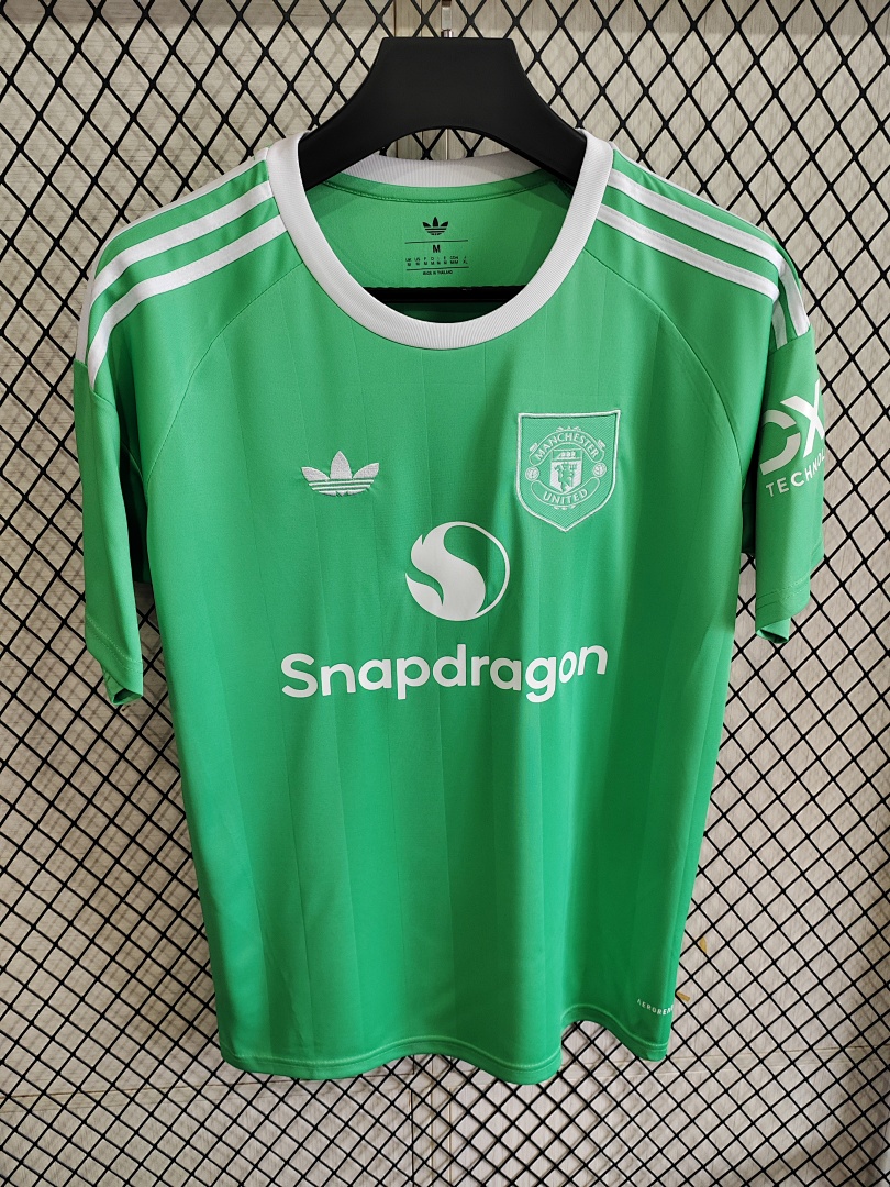 Manchester United Goalkeeper Jersey Green S-4 XL - view 3