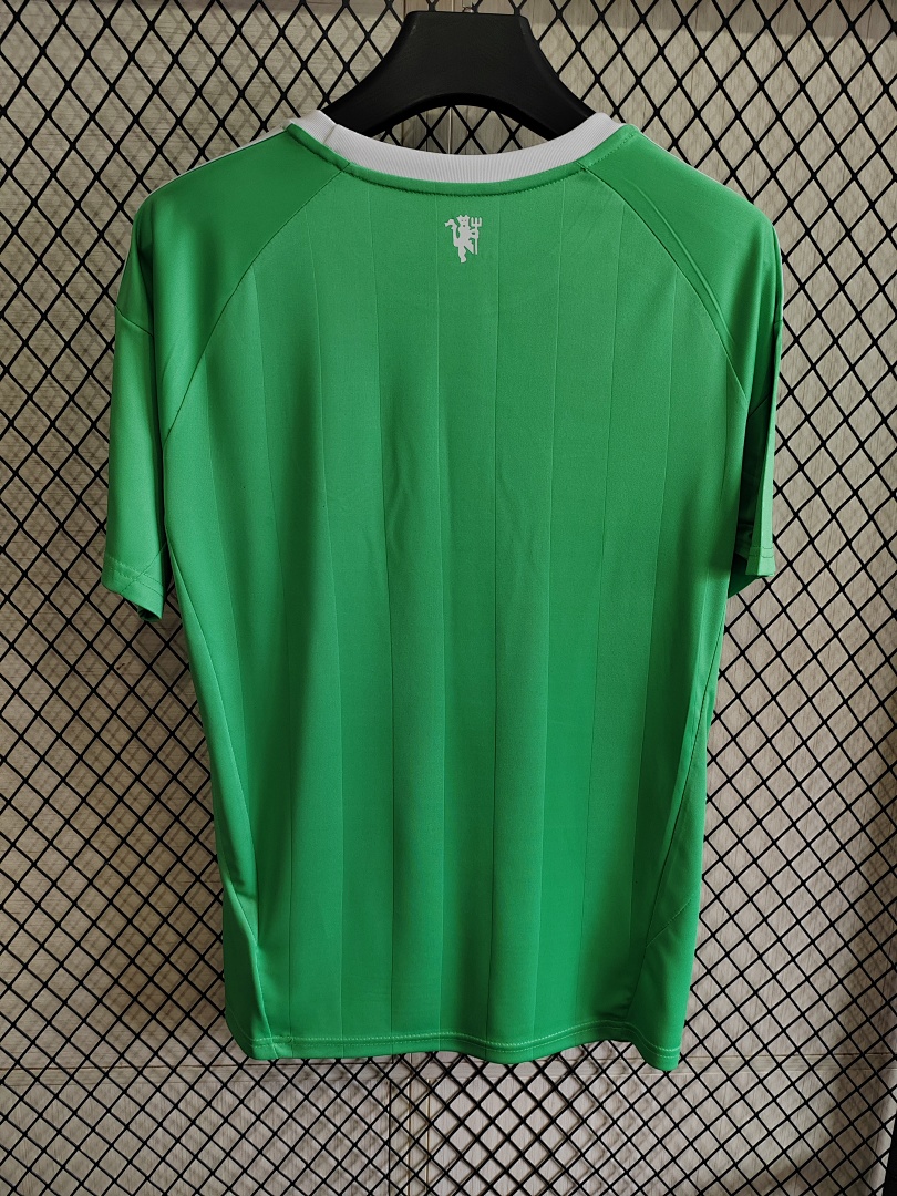 Manchester United Goalkeeper Jersey Green S-4 XL - view 4