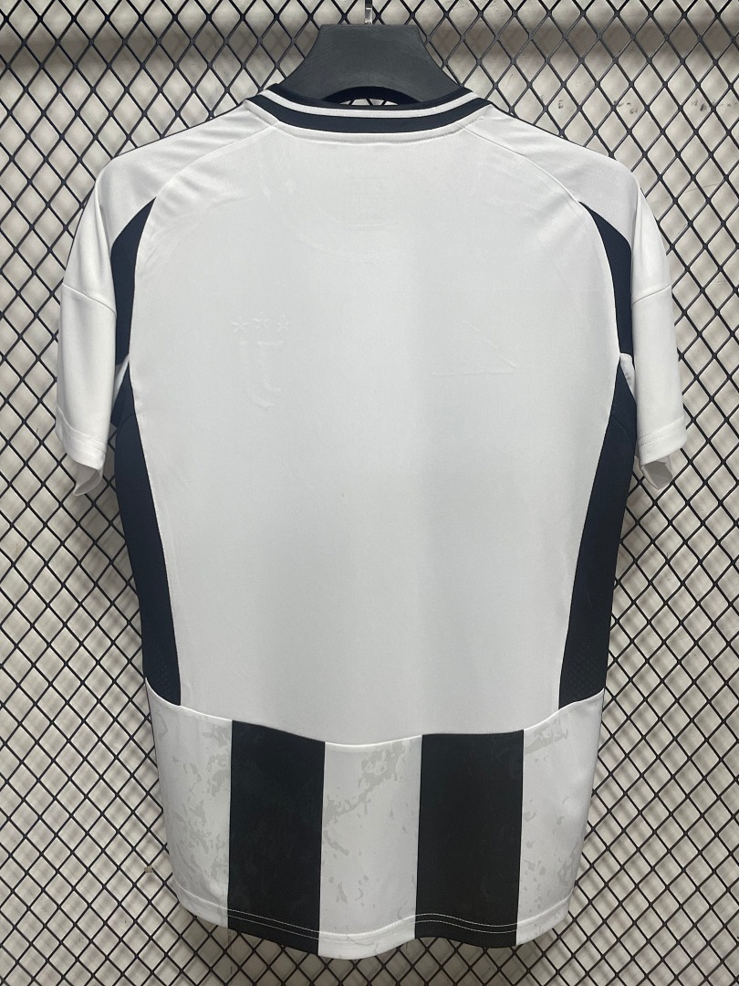 Juventus Home Jersey S-4 XL
